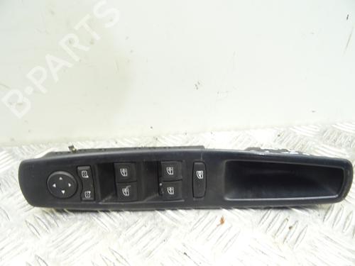 Used Left front window switch RENAULT MEGANE III Hatchback (BZ0/1_, B3_) 1.5 dCi (BZ09, BZ0D, BZ1W, BZ29, BZ14) (110 hp) 30104100