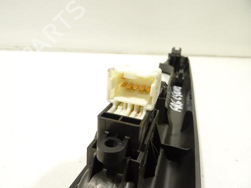 Used Left rear window switch Left rear window switch NISSAN X-TRAIL I (T30) 2.2 dCi 4x4 (136 hp) 25872746 25872746