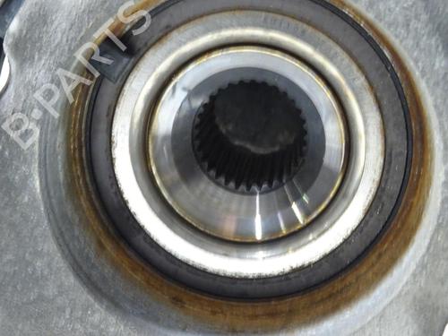 Used Left front steering knuckle Left front steering knuckle MERCEDES-BENZ GLK-CLASS (X204) 250 CDI 4-matic (204.982, 204.904) (204 hp) 26939929 26939929