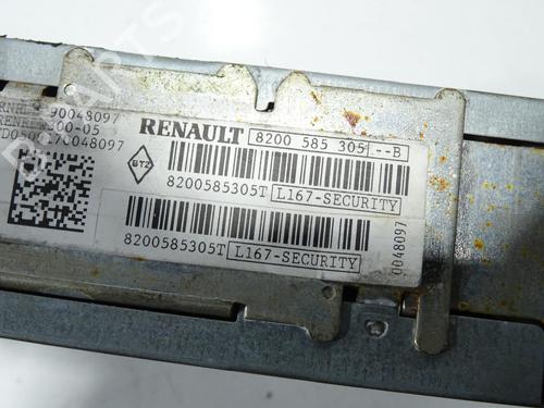 Radio RENAULT TRAFIC II Bus (JL) 2.0 dCi 90 (JL00, JL01, JL0H, JL0M, JL0P, JL0S) | BP29599475E6 