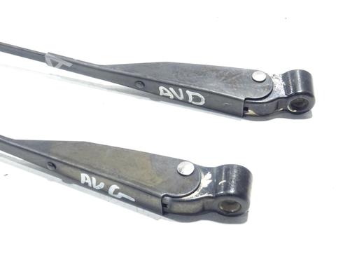 Used Front windshield wiper arm Front windshield wiper arm LADA NIVA Closed Off-Road Vehicle (2121, 2131) 1600 4x4 (73 hp) 31068976 31068976