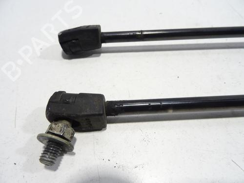 Tailgate lift support HYUNDAI TUCSON (JM) 2.0 CRDi All-wheel Drive | BP29066019C138 