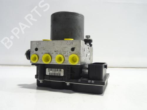 Used ABS pump PEUGEOT 5008 (0U_, 0E_) 2.0 HDi 150 / BlueHDi 150 (150 hp) 25594457