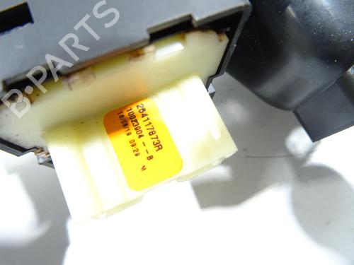 Left front window switch RENAULT TWINGO III (BCM_, BCA_) 0.9 TCe 95 | BP29838663I27