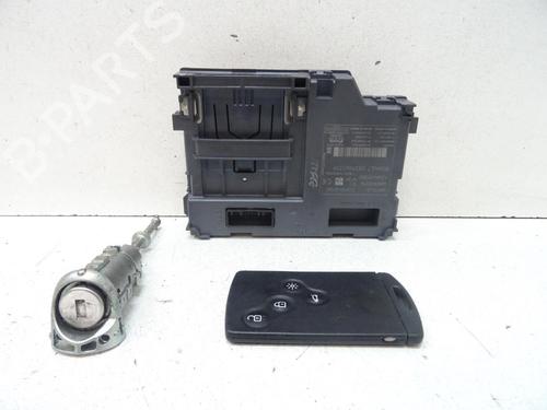 Card reader RENAULT CLIO IV (BH_) 1.5 dCi 90 | BP20052643E4 