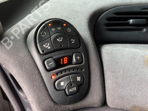 Left front window switch RENAULT ESPACE III (JE0_) 3.0 V6 24V (JE0G, JE0R) | BP31300964I27 - Image 12