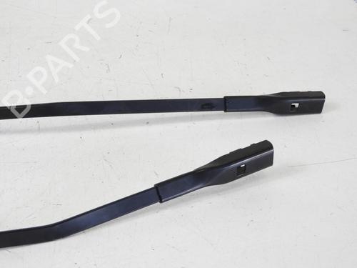 Used Front windshield wiper arm Front windshield wiper arm 20052878 20052878