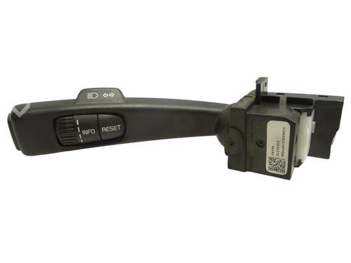 switch-volvo-xc60-i-suv-156-2008-2009-2010-2011-2012-2013-2014-2015-2016-2017-2018-35888345 main image