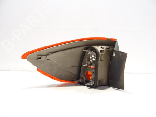 Used Right taillight Right taillight 28601560 28601560