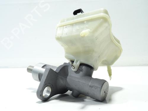 brake-master-cylinder-audi-q5-8rb-2008-2009-2010-2011-2012-2013-2014-2015-2016-2017-2018-2019-30155871 main image