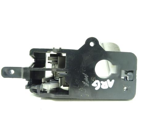 Used Rear left interior door handle Rear left interior door handle HYUNDAI SANTA FÉ II (CM) 2.2 CRDi GLS 4x4 (150 hp) 31834637 31834637