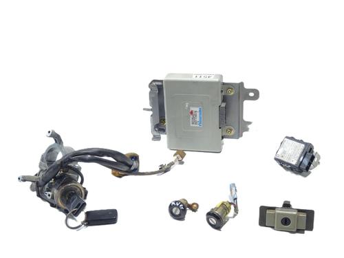 Used Electronic module MITSUBISHI PAJERO SPORT I (K7_, K9_) 2.5 TD (K94W, K74T) (115 hp) 32981496