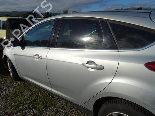 Used Left rear door FORD FOCUS III 1.5 TDCi (120 hp) 25441141