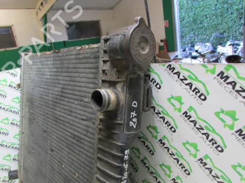 Used Water radiator Water radiator MERCEDES-BENZ T1 Van (601, 611) [1977-1996] 33429464 33429464