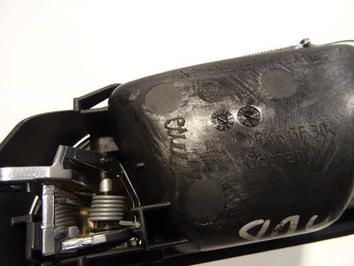 front-right-interior-door-handle-vw-tiguan-5n_-2007-2008-2009-2010-2011-2012-2013-2014-2015-2016-2017-2018-28164545 main image