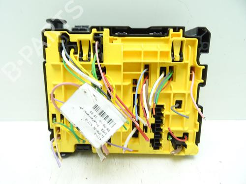 Used Fuse box Fuse box PEUGEOT 308 II (LB_, LP_, LW_, LH_, L3_) 1.6 HDi / BlueHDi 115 (115 hp) 31968190 31968190