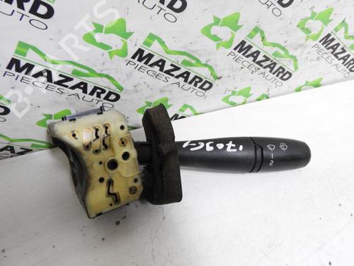 Used Steering column stalk RENAULT TRAFIC Van (T_, P_, V_) 2.5 D (75 hp) 21965343