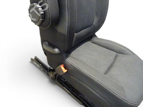 Used Left front seat Left front seat RENAULT TRAFIC III Van (FG_) 1.6 dCi 125 (FGMH) (125 hp) 36059170 36059170