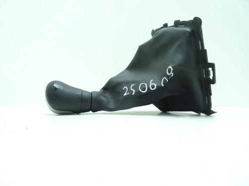 Used Shift knob Shift knob FORD FIESTA VI (CB1, CCN) 1.4 TDCi (70 hp) 32779943 32779943