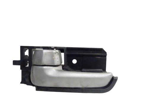 Puxador interior frente esquerdo Puxador interior frente esquerdo 39432261 39432261