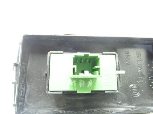 Right front window switch PEUGEOT BOXER Van 2.2 BlueHDi 140 | BP29317404I26 