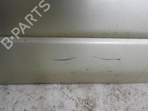 Used Left front door Left front door 21970817 21970817
