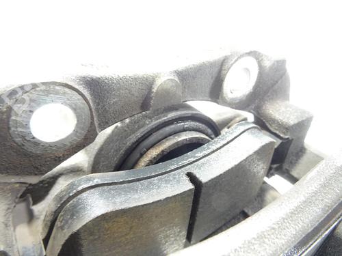 Used Left front brake caliper Left front brake caliper CITROËN C3 III (SX) 1.2 VTi 82 (82 hp) 22320251 22320251
