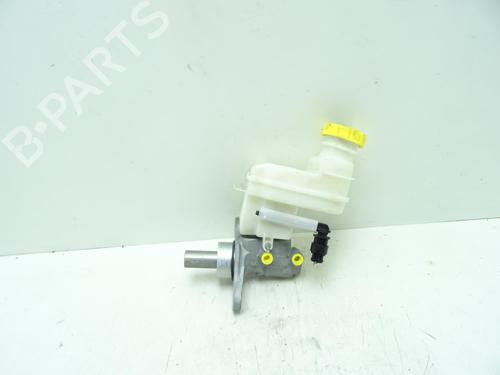 Used Brake master cylinder FIAT PANDA (312_, 319_) 0.9 Natural Power (312PXN1A) (80 hp) 32269784