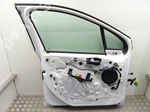 Left front door PEUGEOT 208 I (CA_, CC_) 1.6 HDi / BlueHDi 75 | BP27723240C2