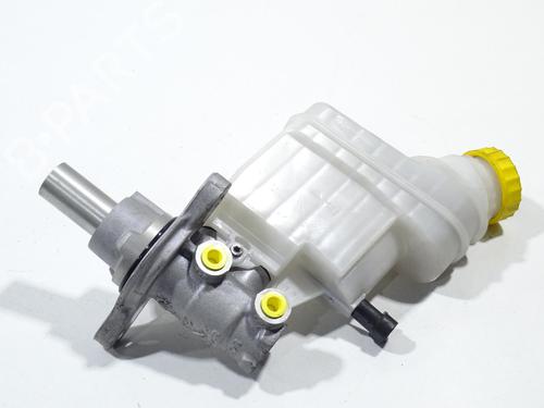 Used Brake master cylinder FIAT 500X (334_) [2014-2025]  21555843