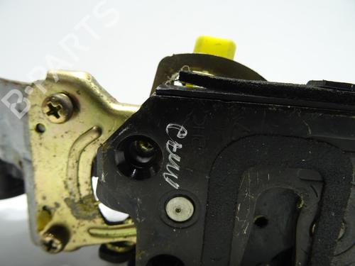 Rear left lock HYUNDAI SANTA FÉ I (SM) 2.0 CRDi 4x4 | BP20062317C100 