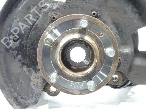 Left front steering knuckle LAND ROVER RANGE ROVER SPORT I (L320) 2.7 D 4x4 | BP30538261M25