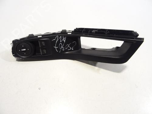 Used Left front window switch Left front window switch FORD FIESTA VI (CB1, CCN) 1.5 TDCi (75 hp) 28471101 28471101