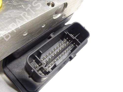 Used ABS pump ABS pump FIAT FIORINO Box Body/MPV (225_) 1.3 D Multijet (225BXD1A, 225BXB1A, 225BXB11) (75 hp) 28520352 28520352