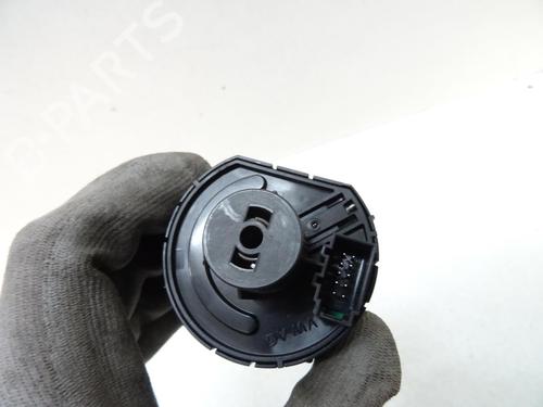 Used Headlight switch Headlight switch SKODA OCTAVIA III Combi (5E5, 5E6) 1.6 TDI (105 hp) 20041388 20041388