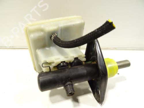 brake-master-cylinder-land-rover-discovery-ii-l318-1998-1999-2000-2001-2002-2003-2004-30751512 main image