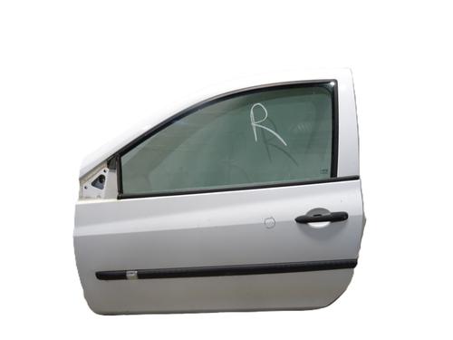 Used Left front door RENAULT CLIO III (BR0/1, CR0/1) 1.5 dCi (C/BR0G, C/BR1G) (68 hp) 32236709