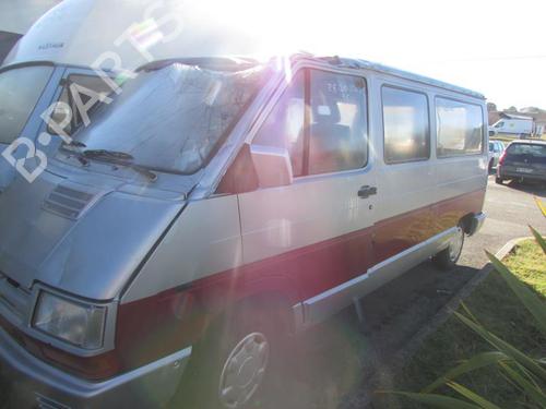 Used Parts RENAULT TRAFIC Van (T_, P_, V_) 2.1 D 1815159