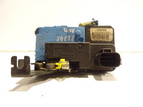 Zamek drzwi przednich prawych VOLVO XC90 I (275) D5 AWD | BP29967715C97