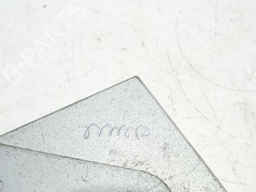 antennabase-nissan-pathfinder-iii-r51-2005-33333143 main image