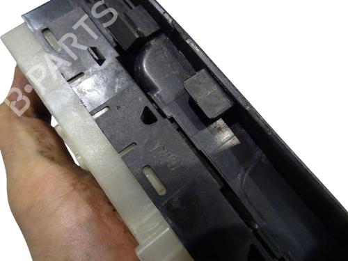 Used Left front window switch Left front window switch 39257632 39257632