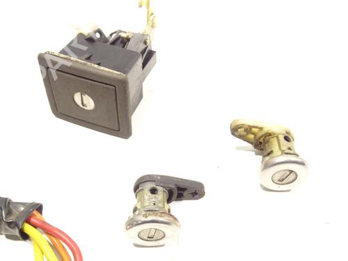 Used Ignition barrel Ignition barrel RENAULT CLIO I (B/C57_, 5/357_) 1.2 (B/C/S57A, B/C57S, 5/357F, 5/357J, 5/357L, 5/357R) (58 hp) 34045397 34045397
