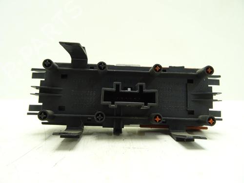 Used Warning switch Warning switch RENAULT MEGANE II Estate (KM0/1_) 1.5 dCi (KM16, KM1E) (106 hp) 26909125 26909125