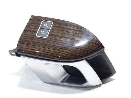 Used Rear left interior door handle Rear left interior door handle LAND ROVER RANGE ROVER SPORT II (L494) 4.4 SDV8 4x4 (340 hp) 29511822 29511822