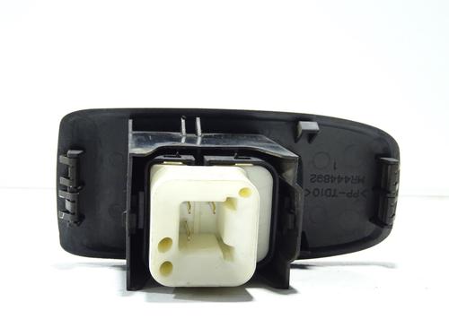 Used Right rear window switch Right rear window switch MITSUBISHI PAJERO SPORT II (KH_, KG_) 3.2 DI-D 4WD (165 hp) 30116075 30116075