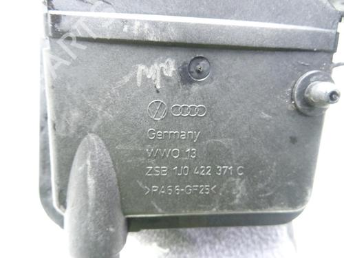 Used Power steering reservoir Power steering reservoir VW GOLF IV (1J1) 1.8 T (150 hp) 31647021 31647021
