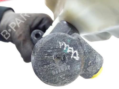 Used Brake master cylinder Brake master cylinder MERCEDES-BENZ SPRINTER 3-t Van (B903) 311 CDI (903.661, 903.662, 903.663) (109 hp) 20067358 20067358