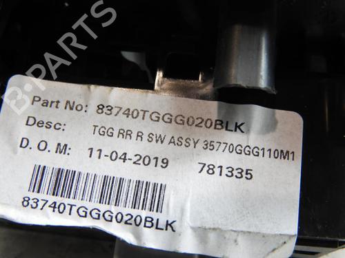 Used Right rear window switch Right rear window switch HONDA CIVIC X Hatchback (FC_, FK_) [2016-2026] 20071026 20071026