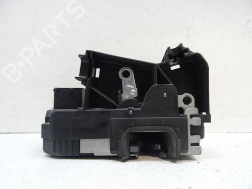 Used Front left lock OPEL VIVARO A Bus (X83) 1.9 DTI (F7, J7, A07) (101 hp) 20052583