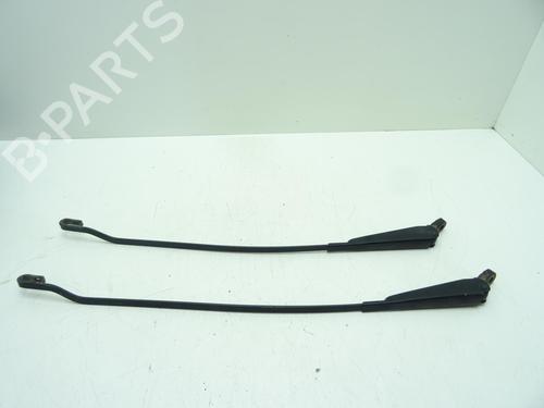 Used Front windshield wiper arm CITROËN SAXO (S0, S1) 1.5 D (57 hp) 29566102
